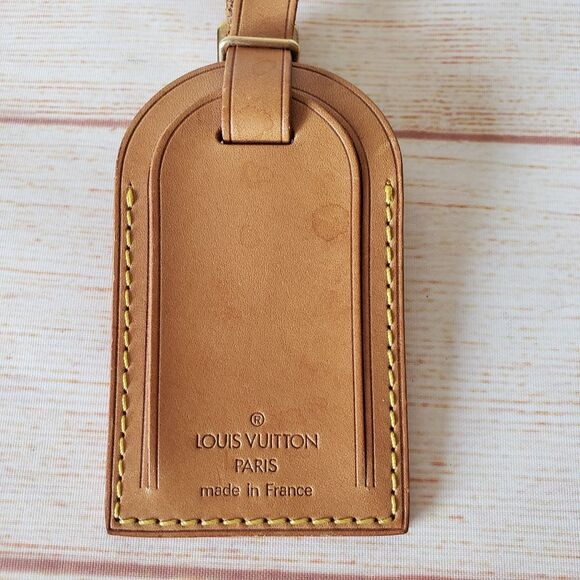 Authentic Louis Vuitton Leather Luggage Tag Holder Adjustable - Picture 3 of 10